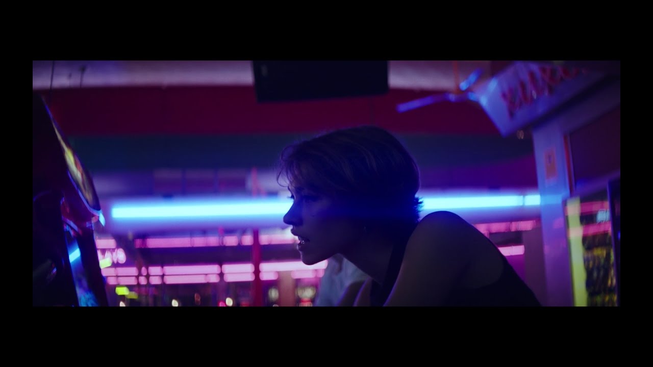 C. Tangana - Persiguiéndonos (Video Oficial)