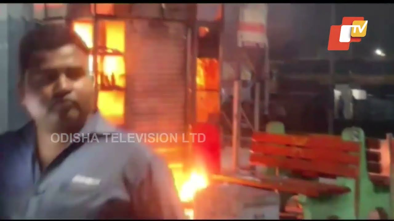 Fire break out at Moradabad railway station platform