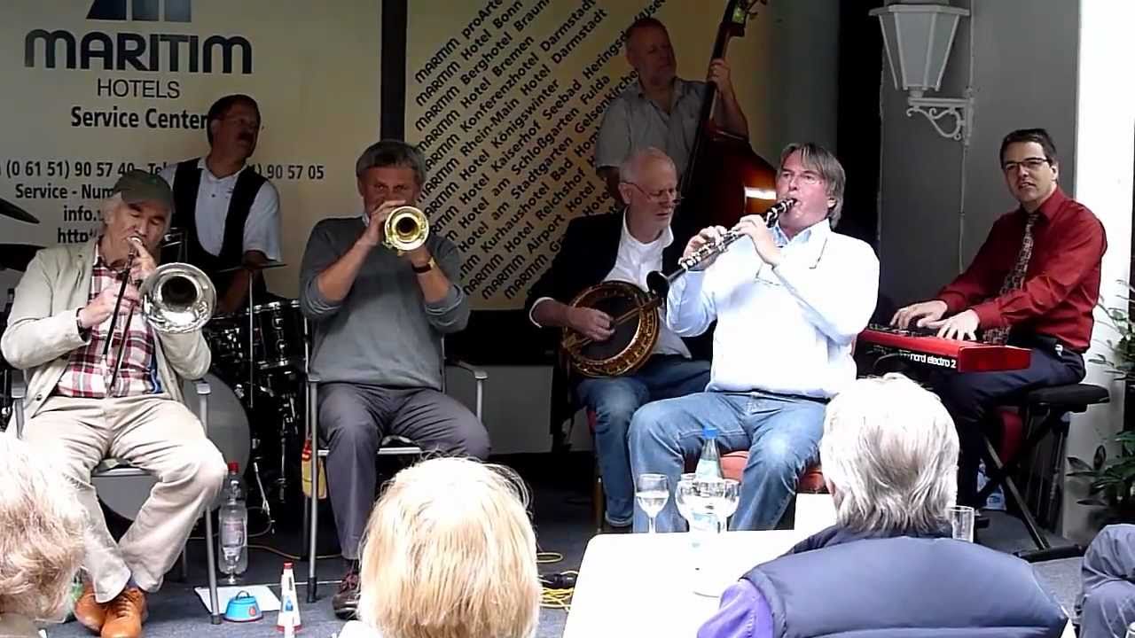 Blue Rose New Orleans Jazzband: Just Give Me A June Night