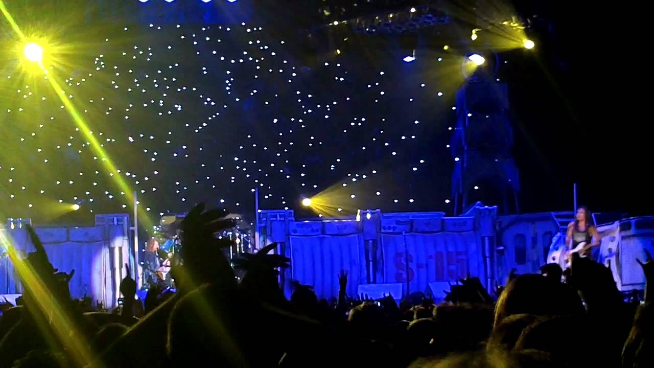 Iron Maiden - Fear Of The Dark @Newcastle Metro Arena 23/07/2011