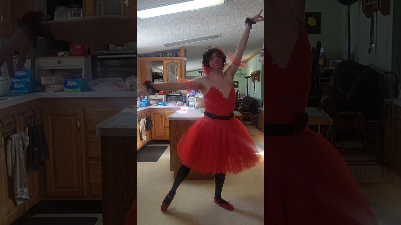 #rwby #rubyrosecosplay #ballet #ballerina #dance #cosplay #ackleyattack4427 #ackleyattacktv #shorts