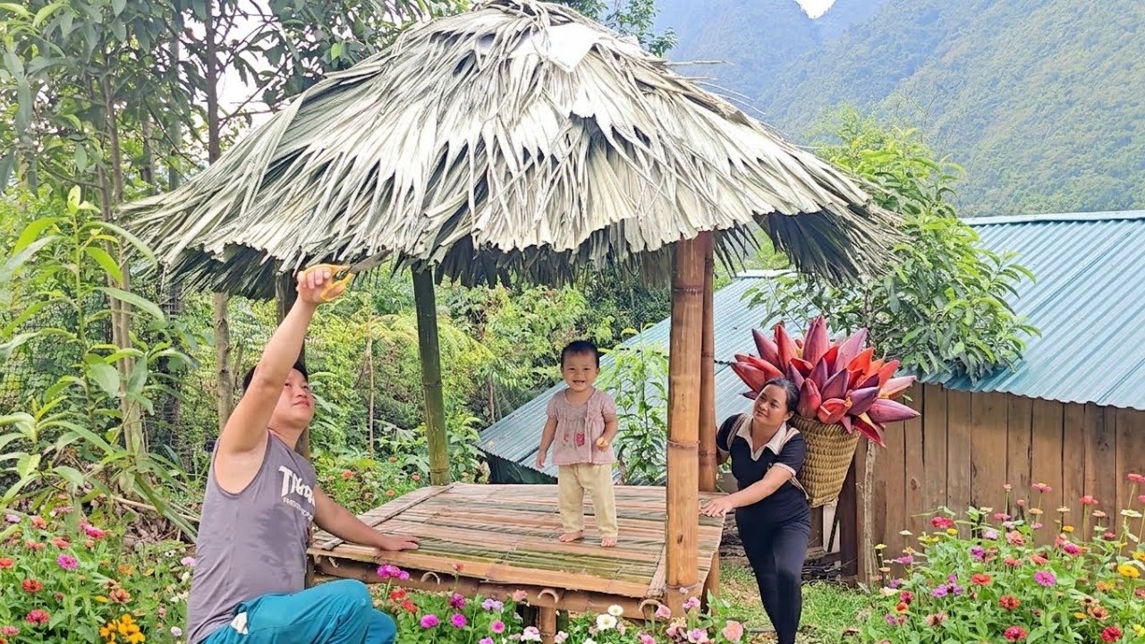 The Peaceful Life of a Small Family: A Simple Happiness Amidst the Mountains and Forests