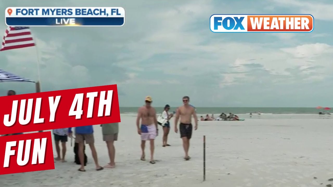 Fort Myers Beach Comes Out To Celebrate Fourth Of July