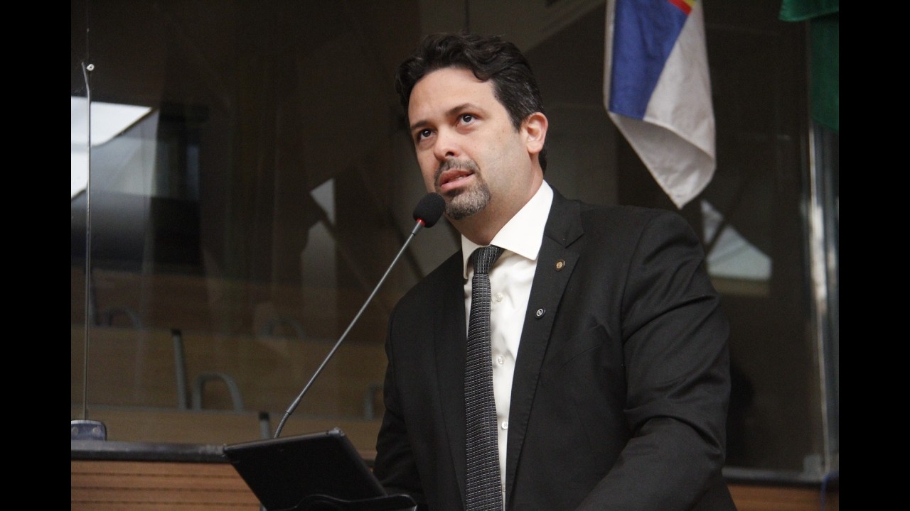 Felipe Alecrim critica política pública em favor da mulher