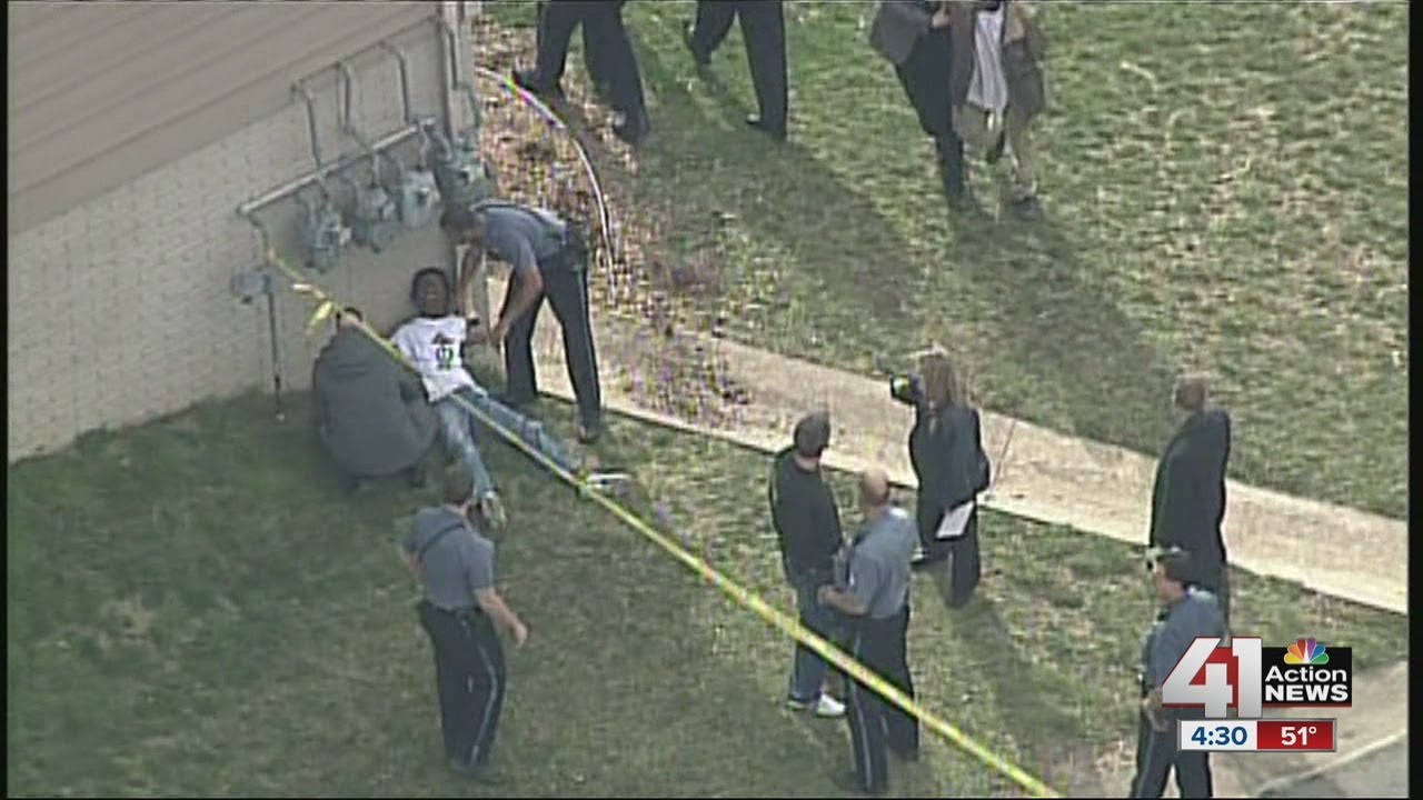 Deadly shooting at Kansas City apartment complex