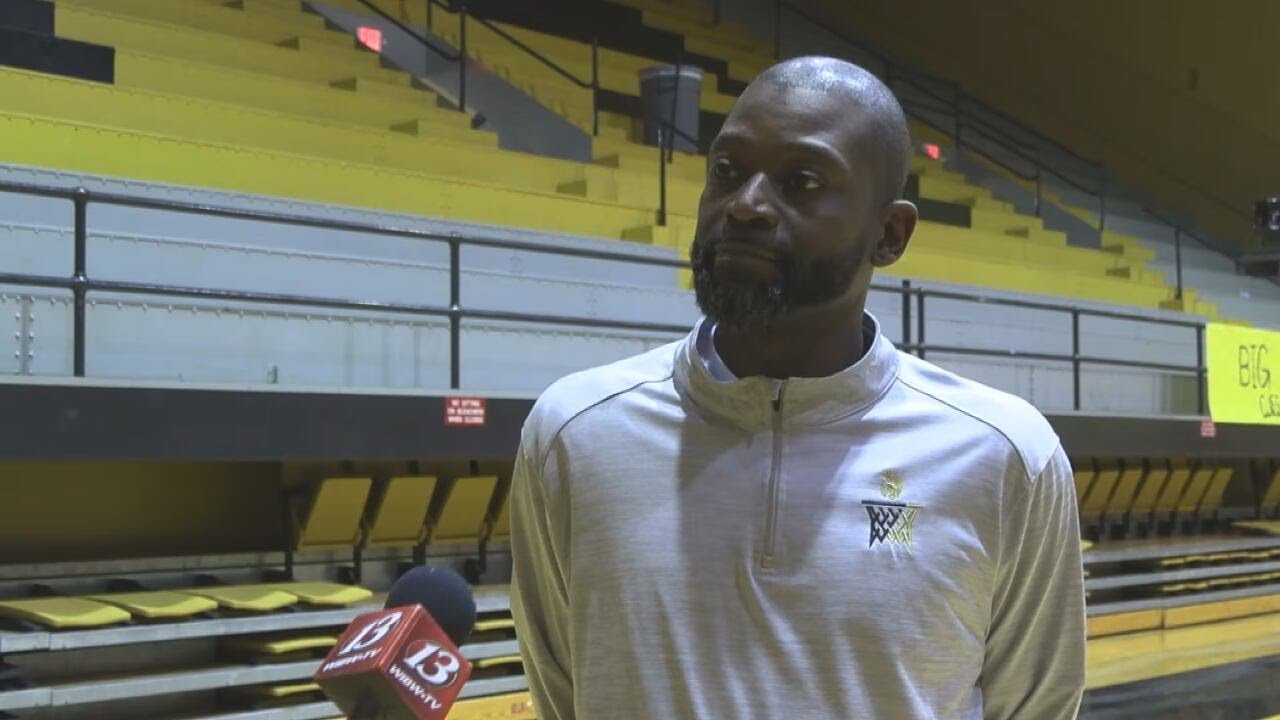 New Topeka High boys basketball coach Robbie Sanders calls it his ‘dream job’