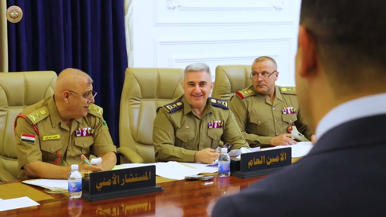 الأمين العام لوزارة الدفاع يترأس لجنة مقابلة الموظفين المدنيين المرشحين للعمل في الملحقيات