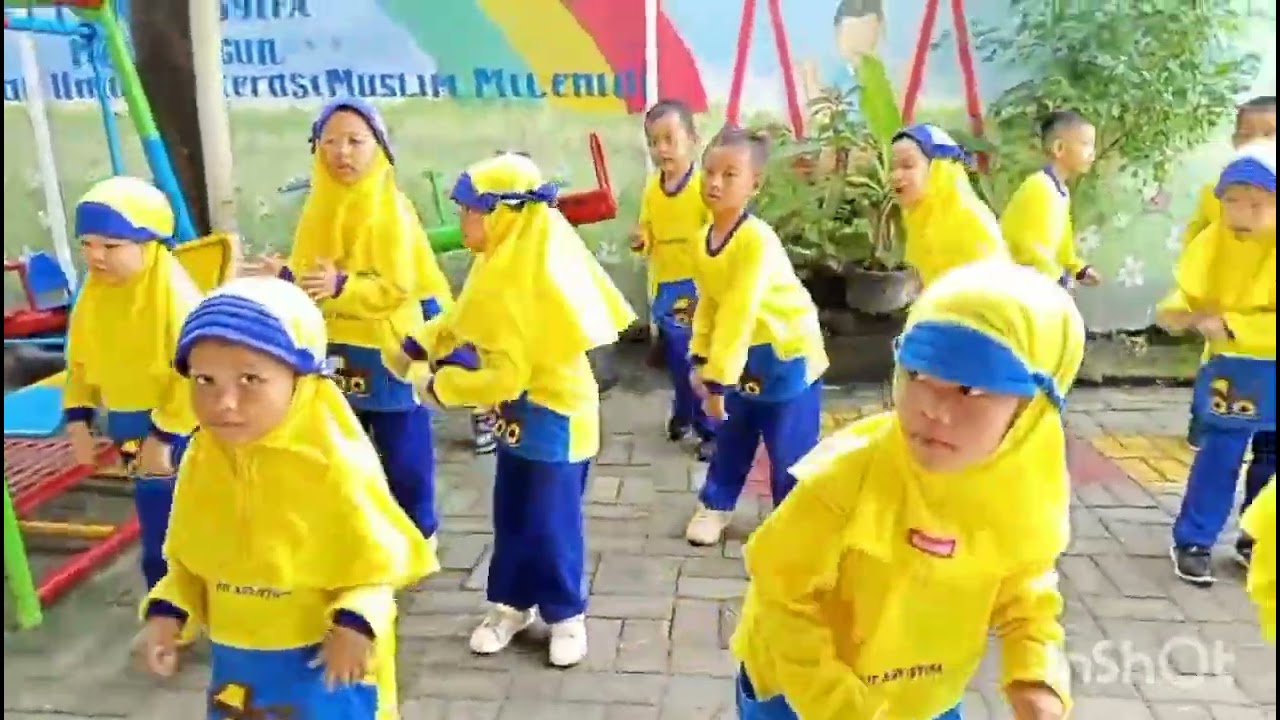 Senam sehat gembira TK IT ASYSYIFA #anakindonesiahebat 