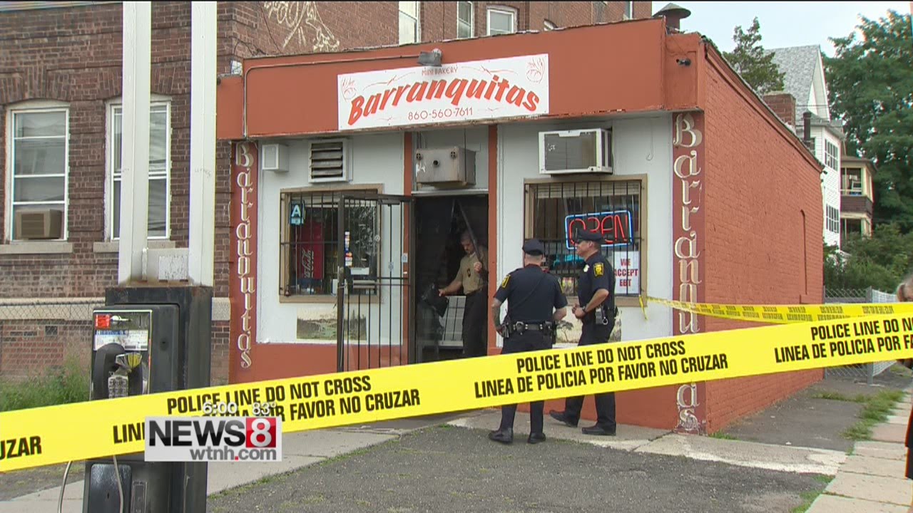 Hartford bakery staff shoots robbery suspect
