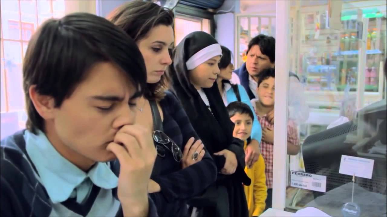 Compra Condones - Chichico va a la farmacia