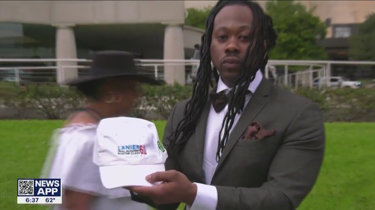 Black attorney sues Post Oak Hotel over alleged discrimination