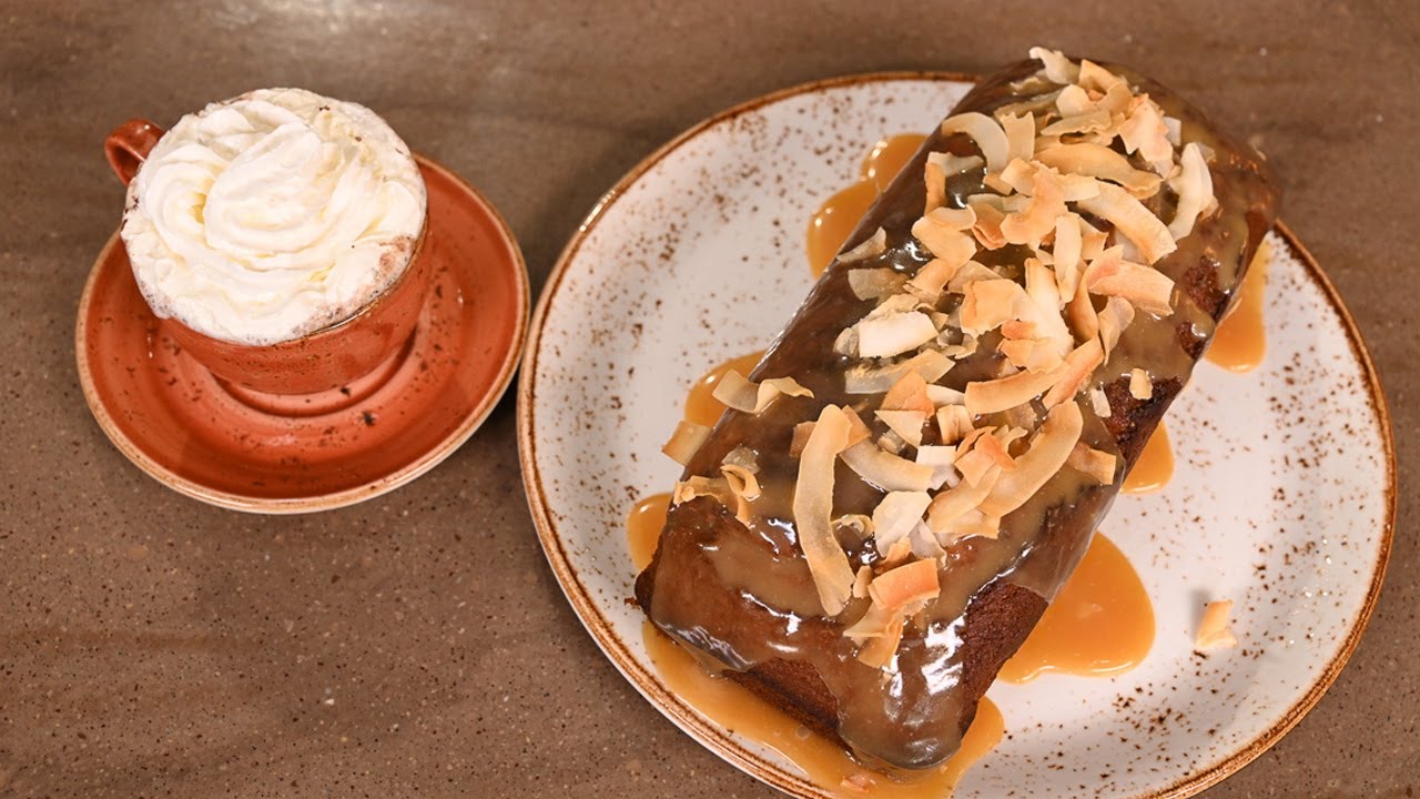 Финиковый пудинг с соленой карамелью. Какао с фундуком