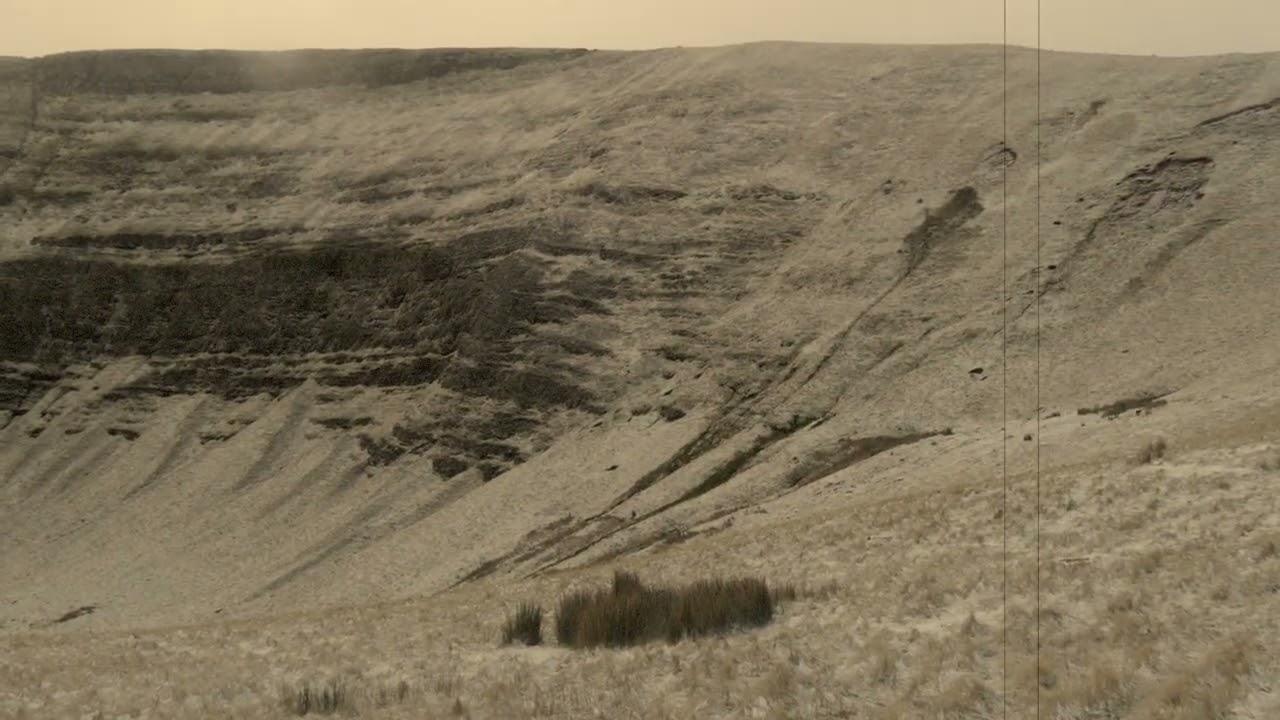 Snowy Cliff Hunt