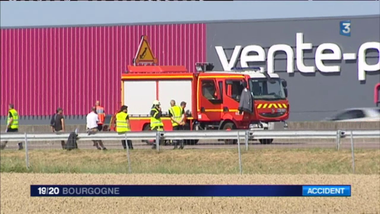 Voiture à contresens sur l'A6 : un accident a fait deux morts et quatre blessés