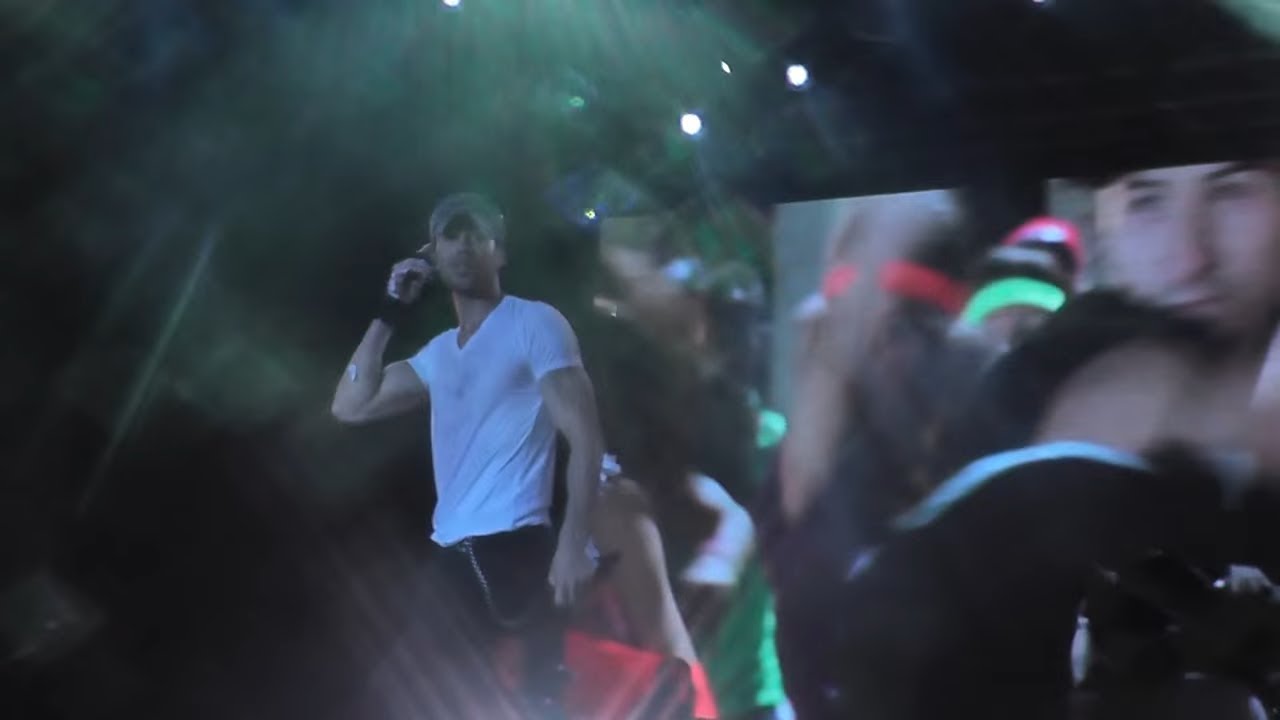 Enrique Iglesias - Bailando HD Live From Istanbul 2015