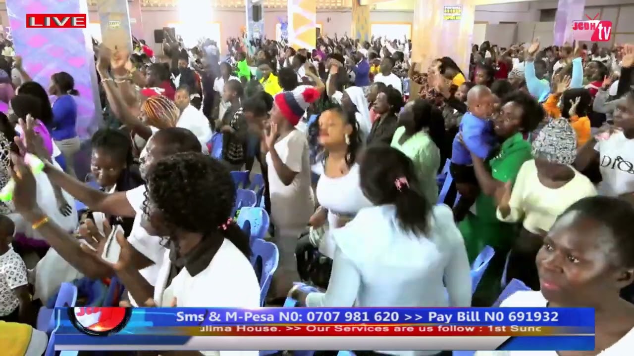 APOSTLE PRAISE
