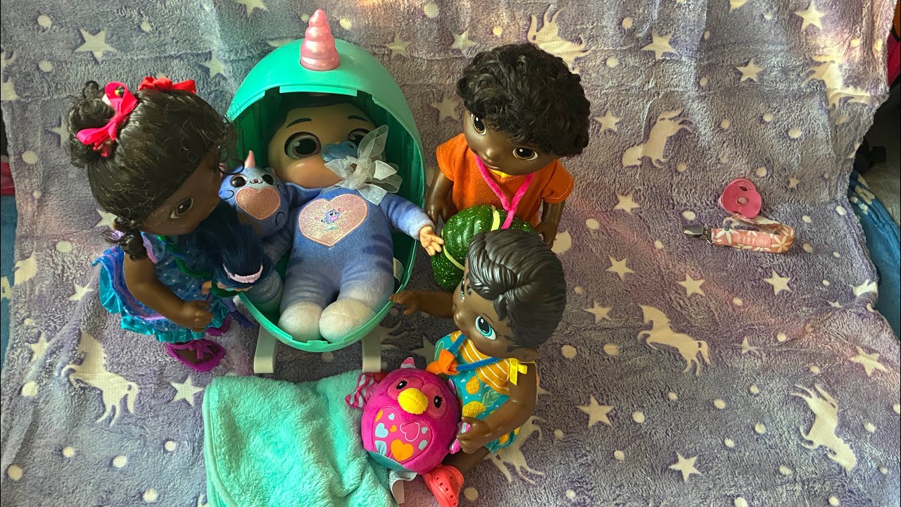 Baby Alive Triplets Practice for New Sibling with Babycorns Doll in Fantasy Babies World