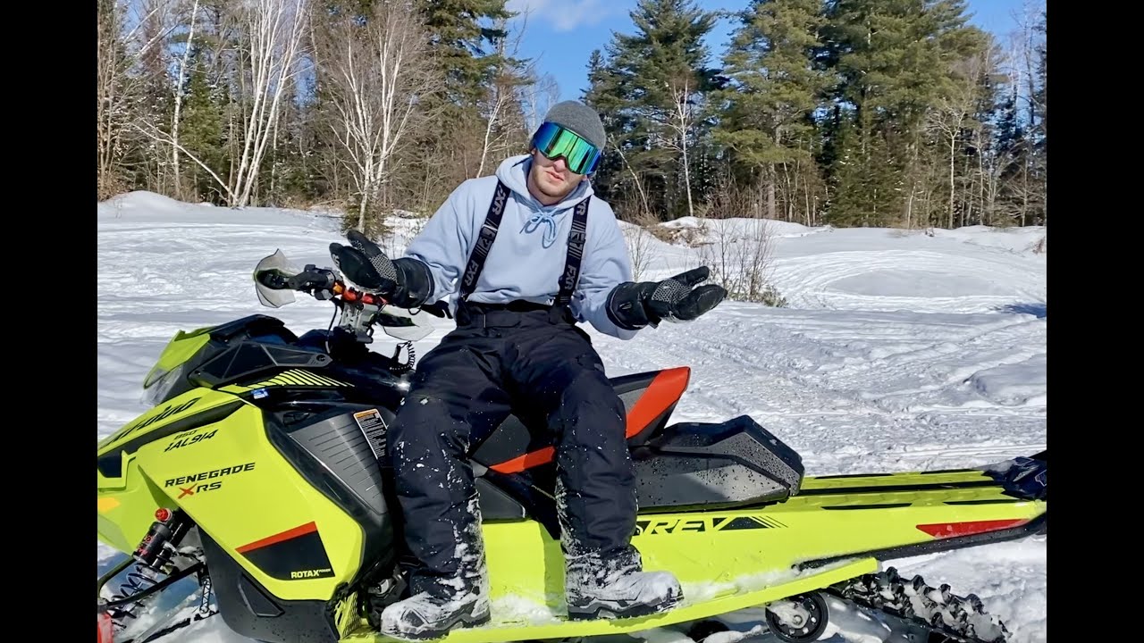Skidoo Renegade 850 XR-S hill climbs and jumps!