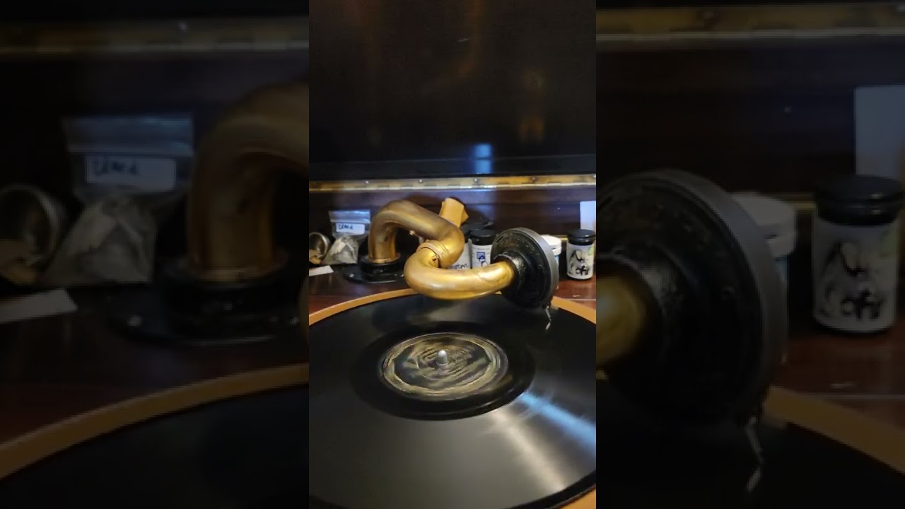 Lonely Eyes - Paul Whiteman & his Orchestra Victor Records #20418 1926