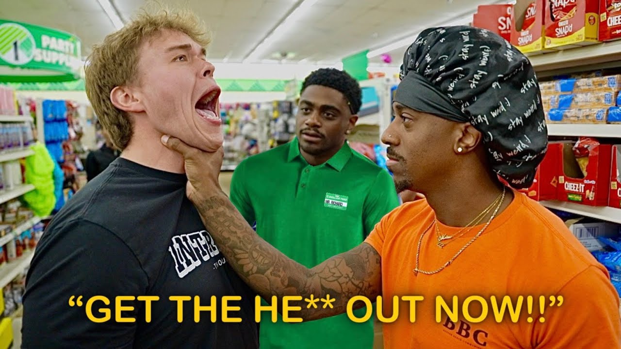 Screaming In Stores Prank!