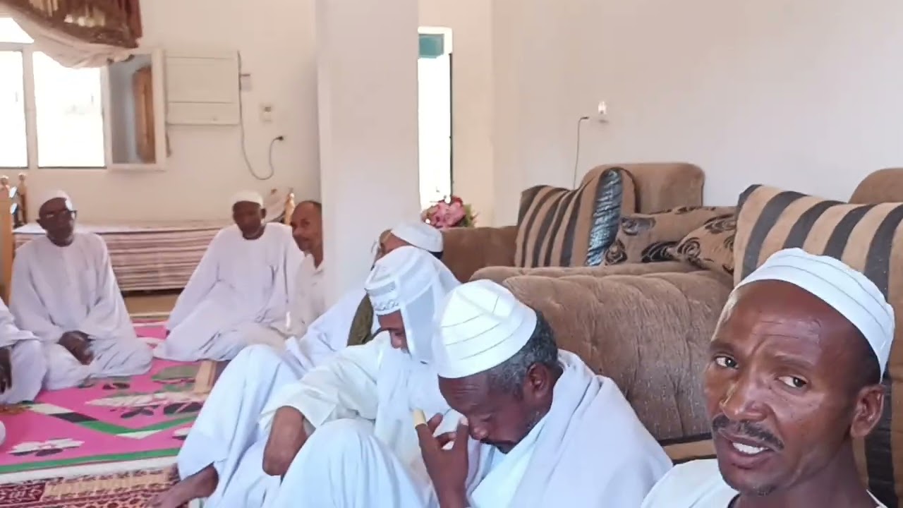 صلوات  الله تغشي احمدا خير البريه