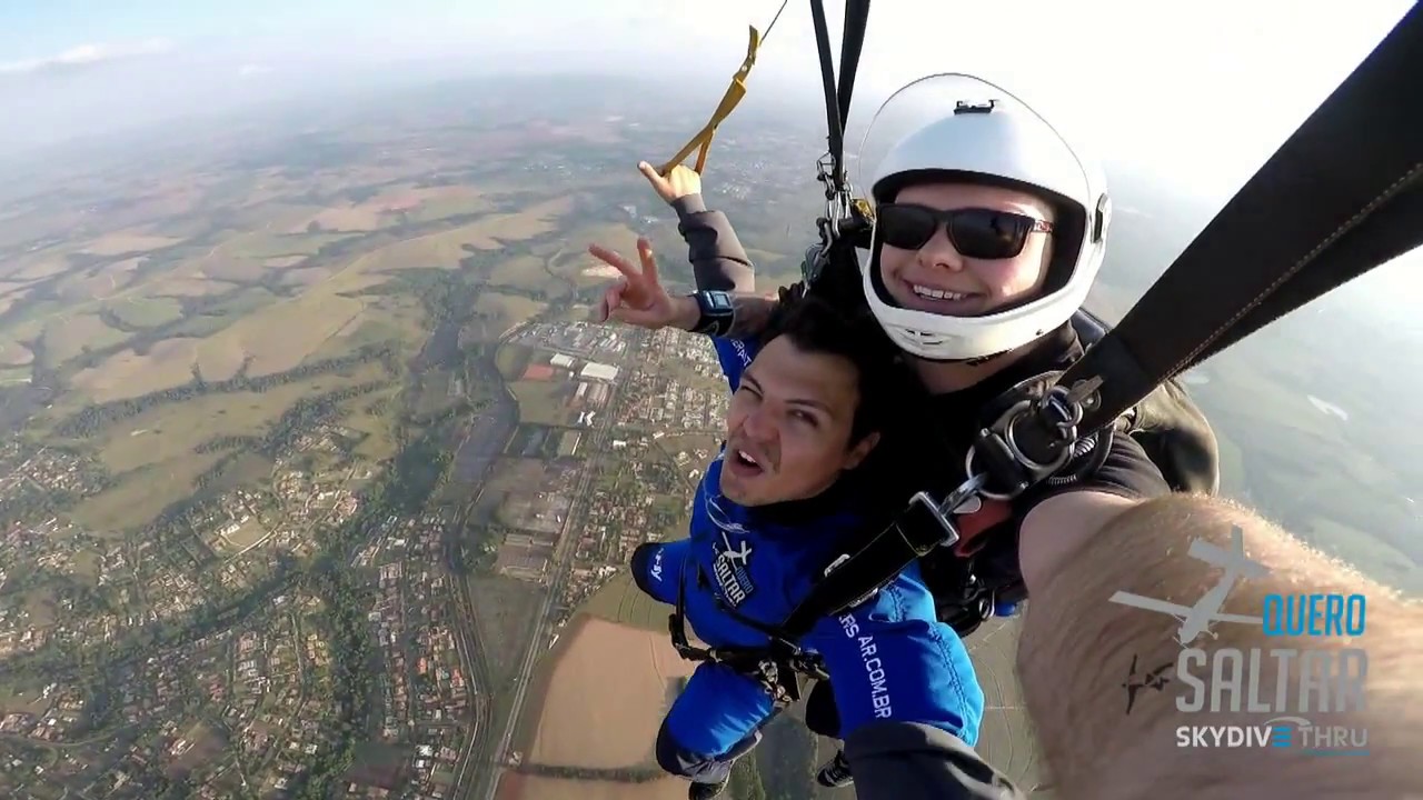 Salto de paraquedas Boituva-SP muito bom !
