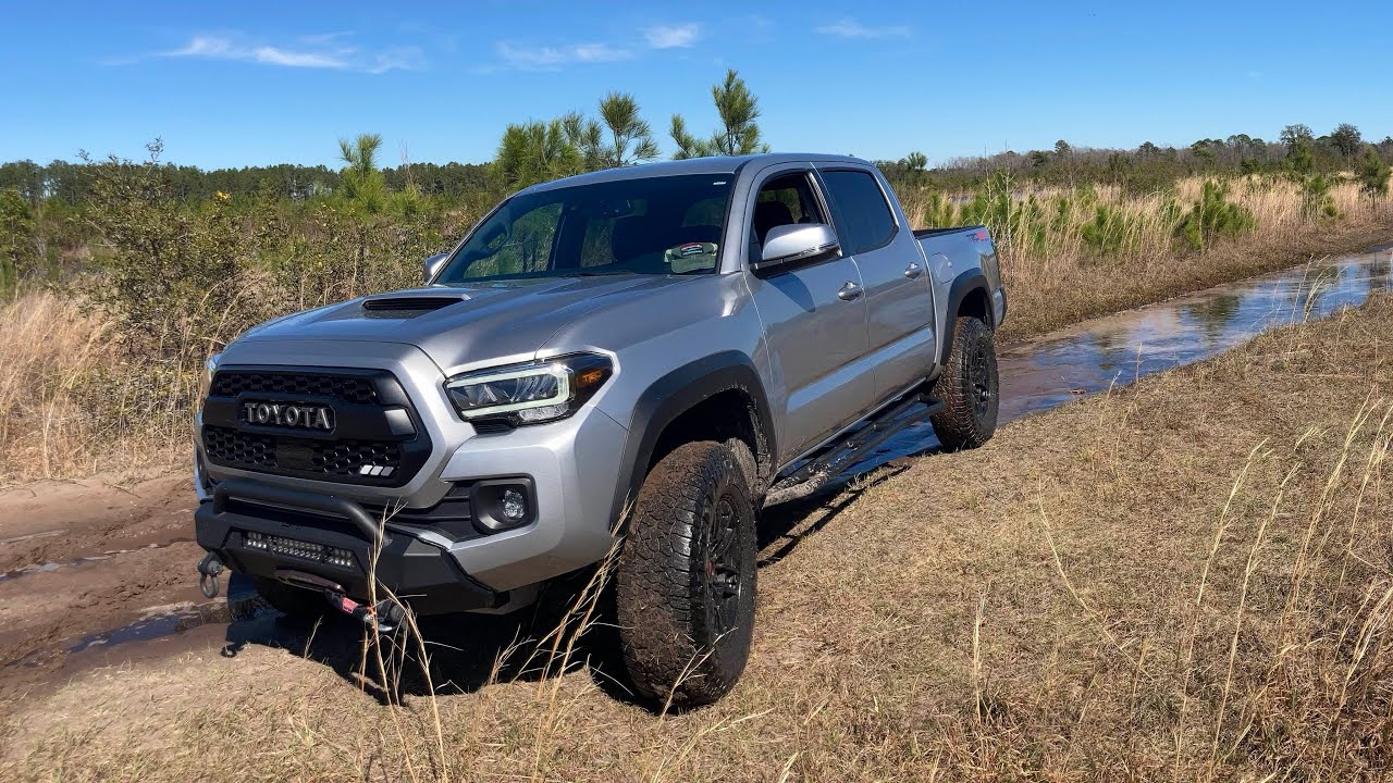 Easy Fix for Clunk Sound Underneath Tacoma! (Check Your Skid Plates)
