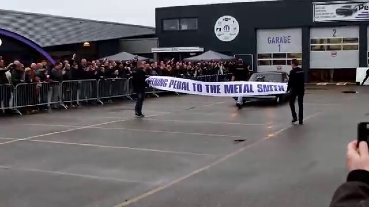 Pedal to the metal grand opening, 2000 BHP dragracer