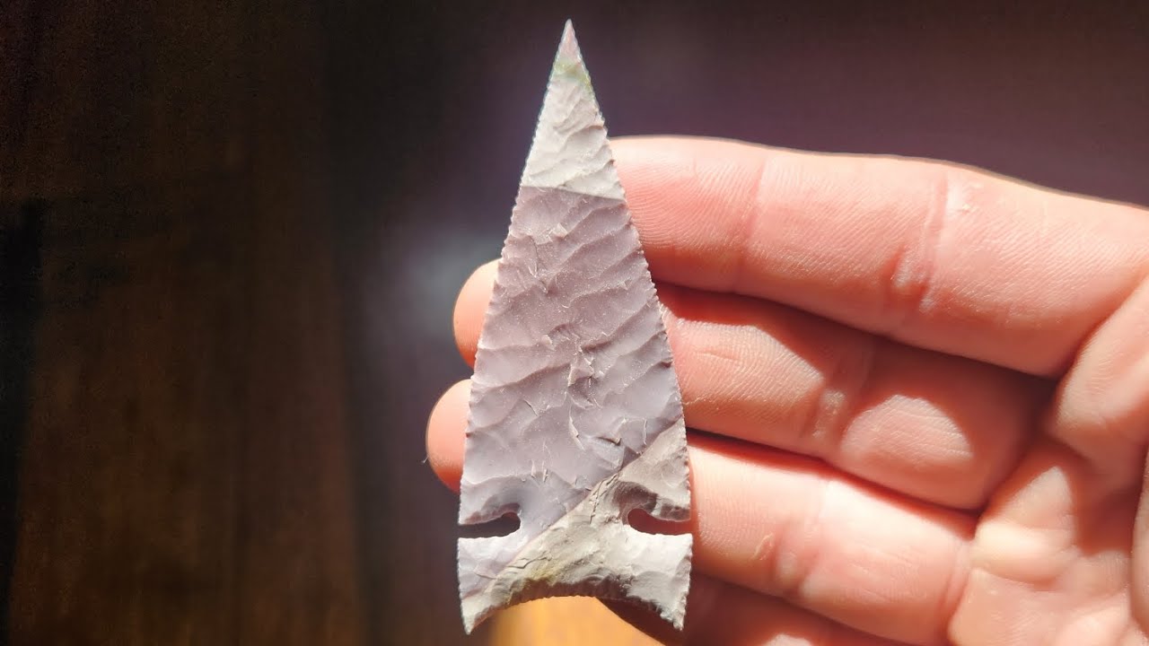 Making an arrowhead: Mookaite Crump Lake point (Part 1)