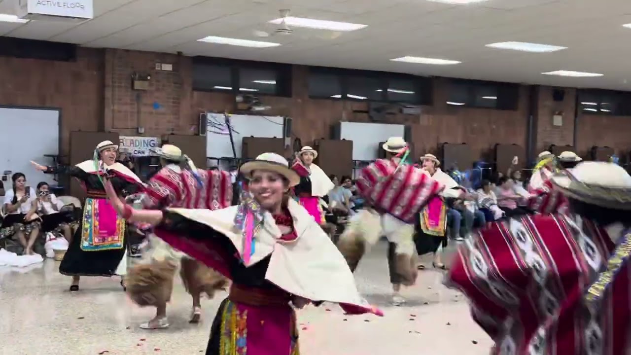 Folklor Azuayo NY 
