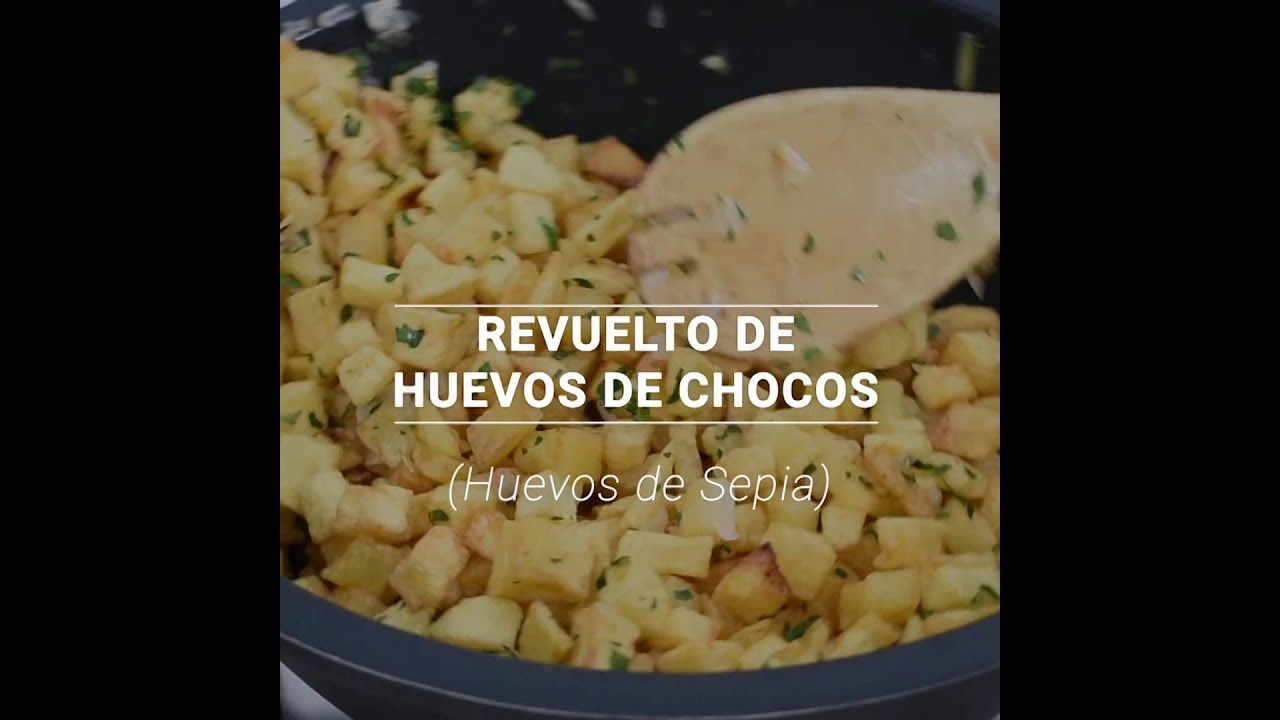 Revuelto de huevos de choco