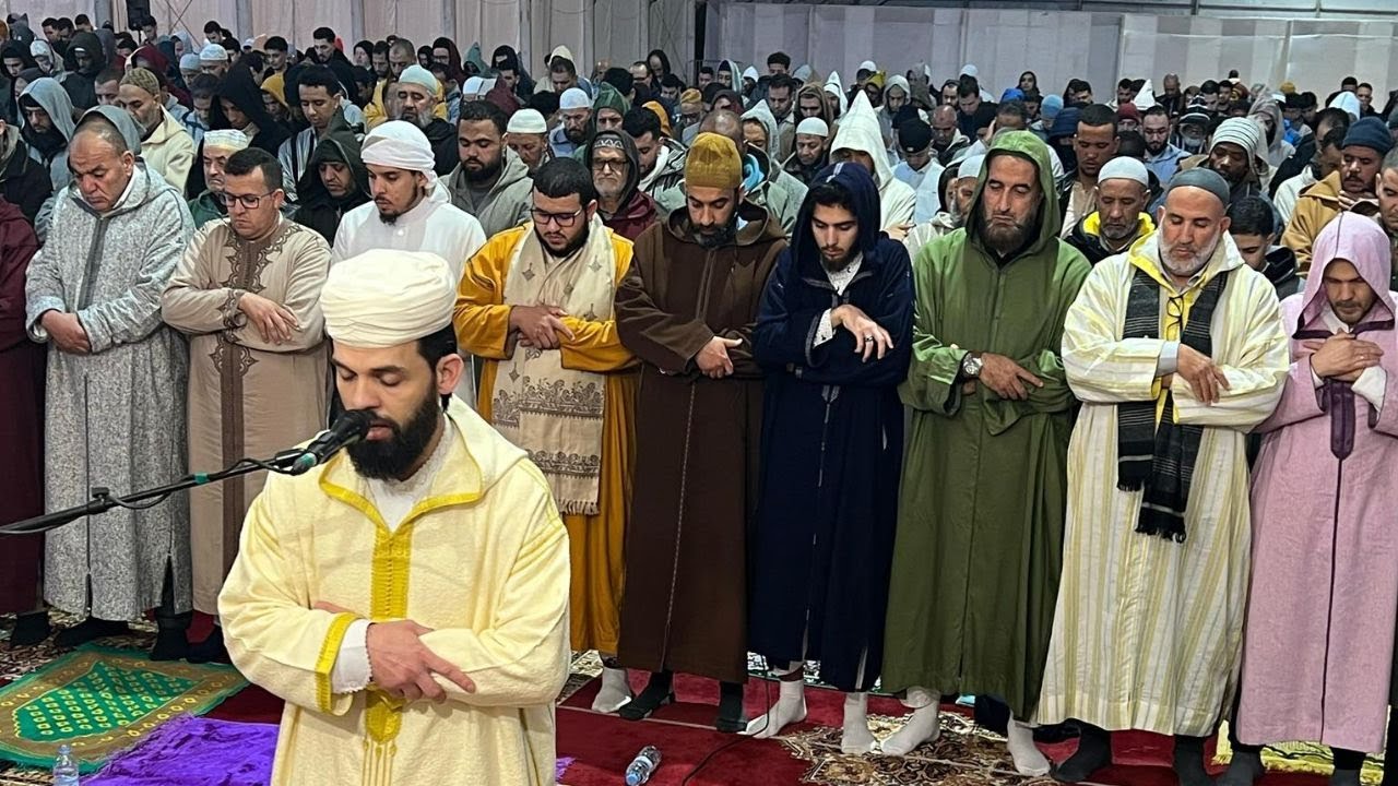 تلاوات تُلامس القلوب! القارئ إبراهيم الهبطي يُحيي ليلة الأحد 22 رمضان في مصلى مراكش الكبرى