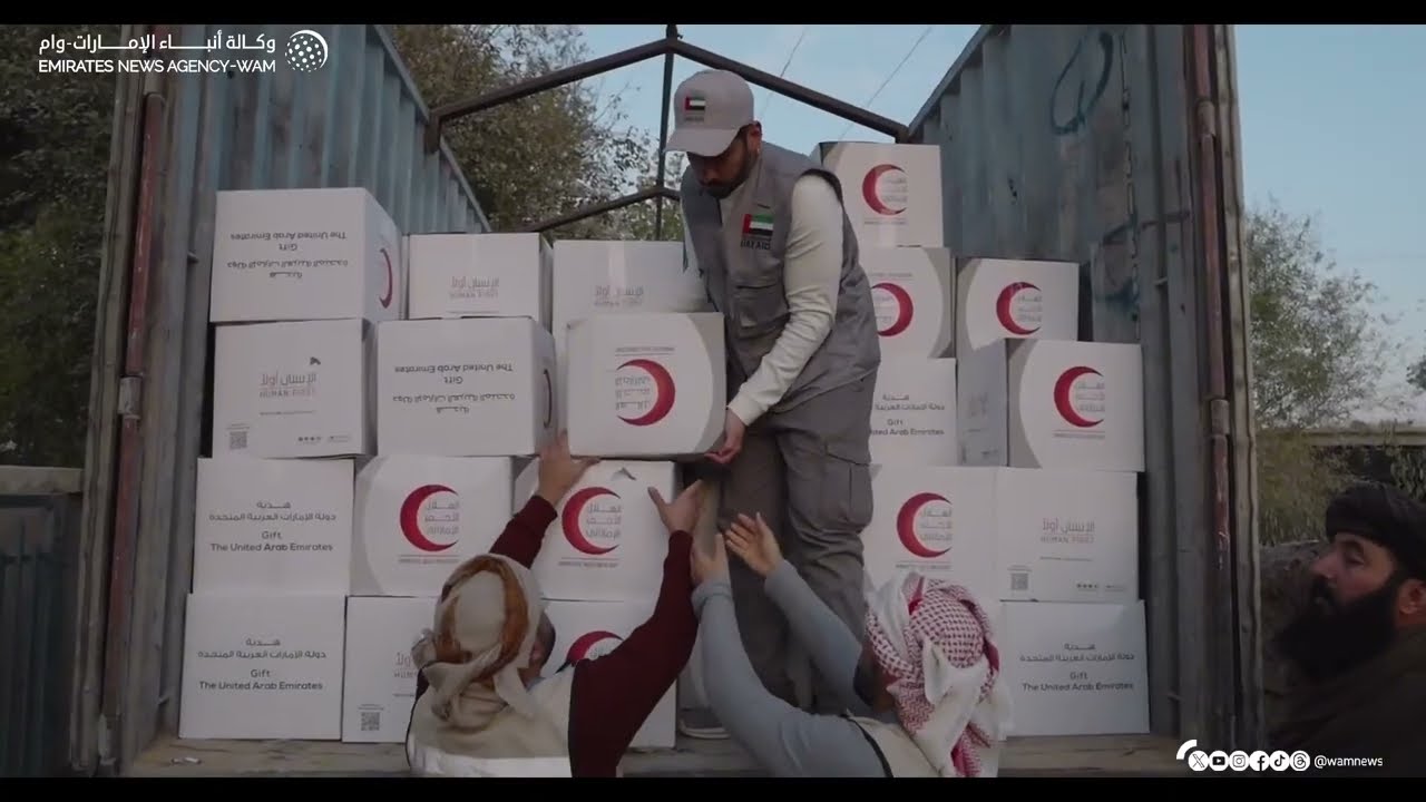 فريق الإغاثة الإماراتي يواصل تقديم المساعدات في أفغانستان