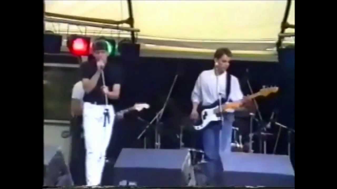 All or nothing - The Venue (live)