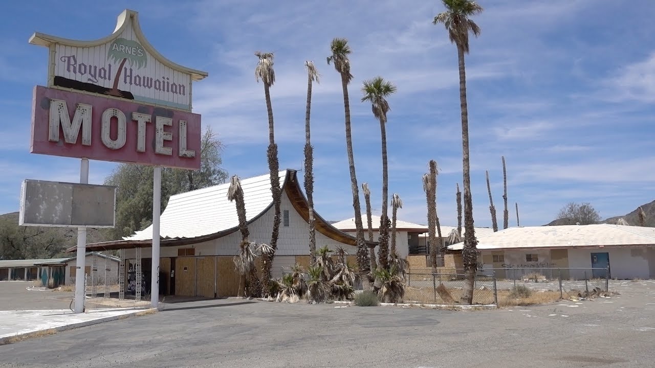 ABANDONED HOTEL IN THE AREA 51 DESERT