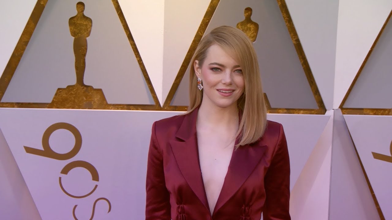 Oscars 2018 Arrivals: Emma Stone | ScreenSlam