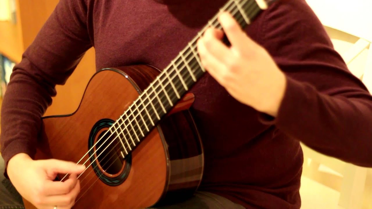 Patrik Kleemola plays Leo Brouwer&acute;s Estudio 13 (Estudios sencillos)