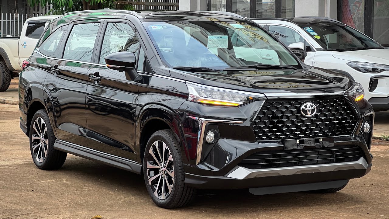 All-New Toyota Veloz 2025 | Luxury MPV 7 Seater Color Black Review