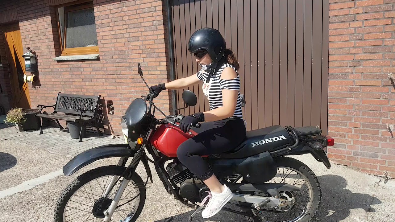 11.05.18 Luana Fährt das erstemal Motorrad MTX 50(1)