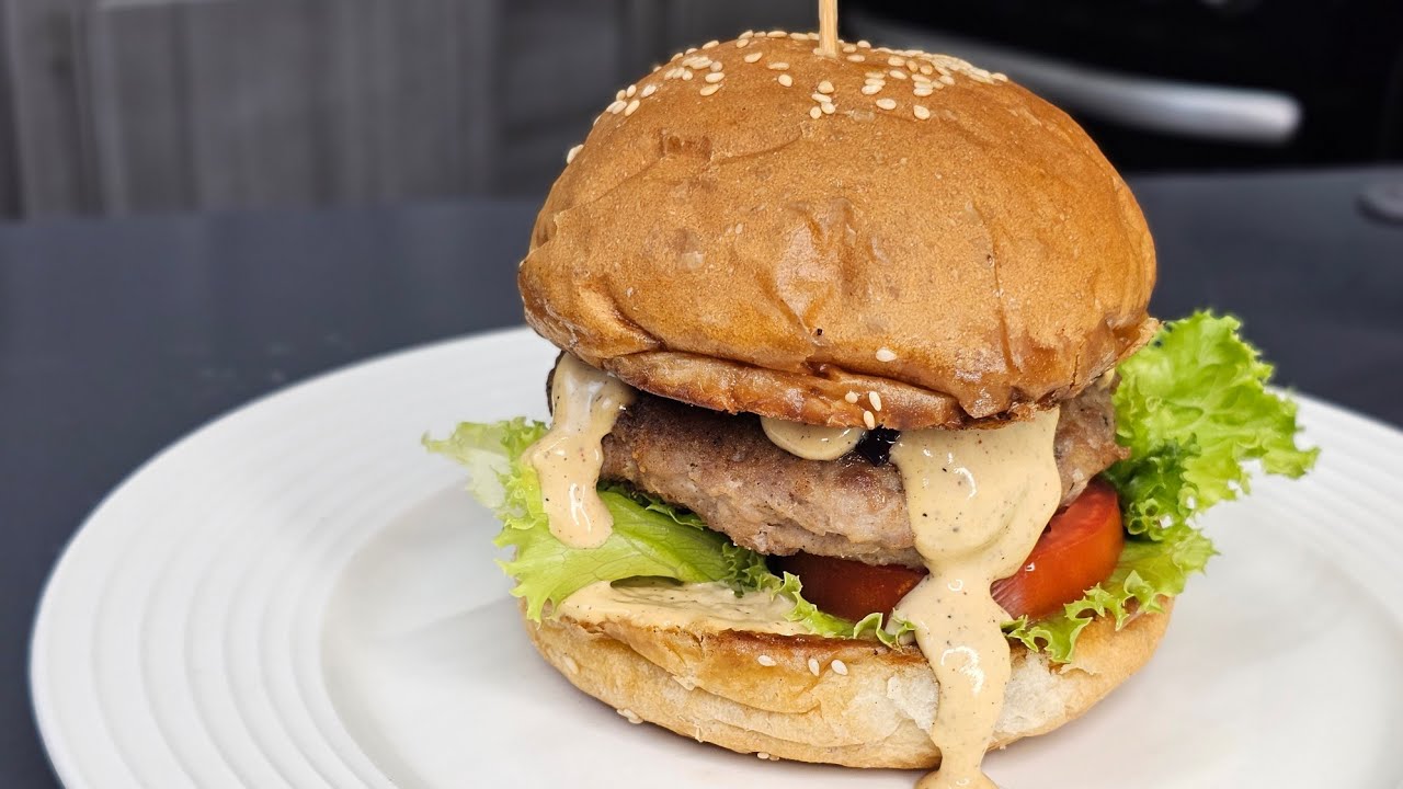 Chicken Burger tamu sana... Make this at home 😍