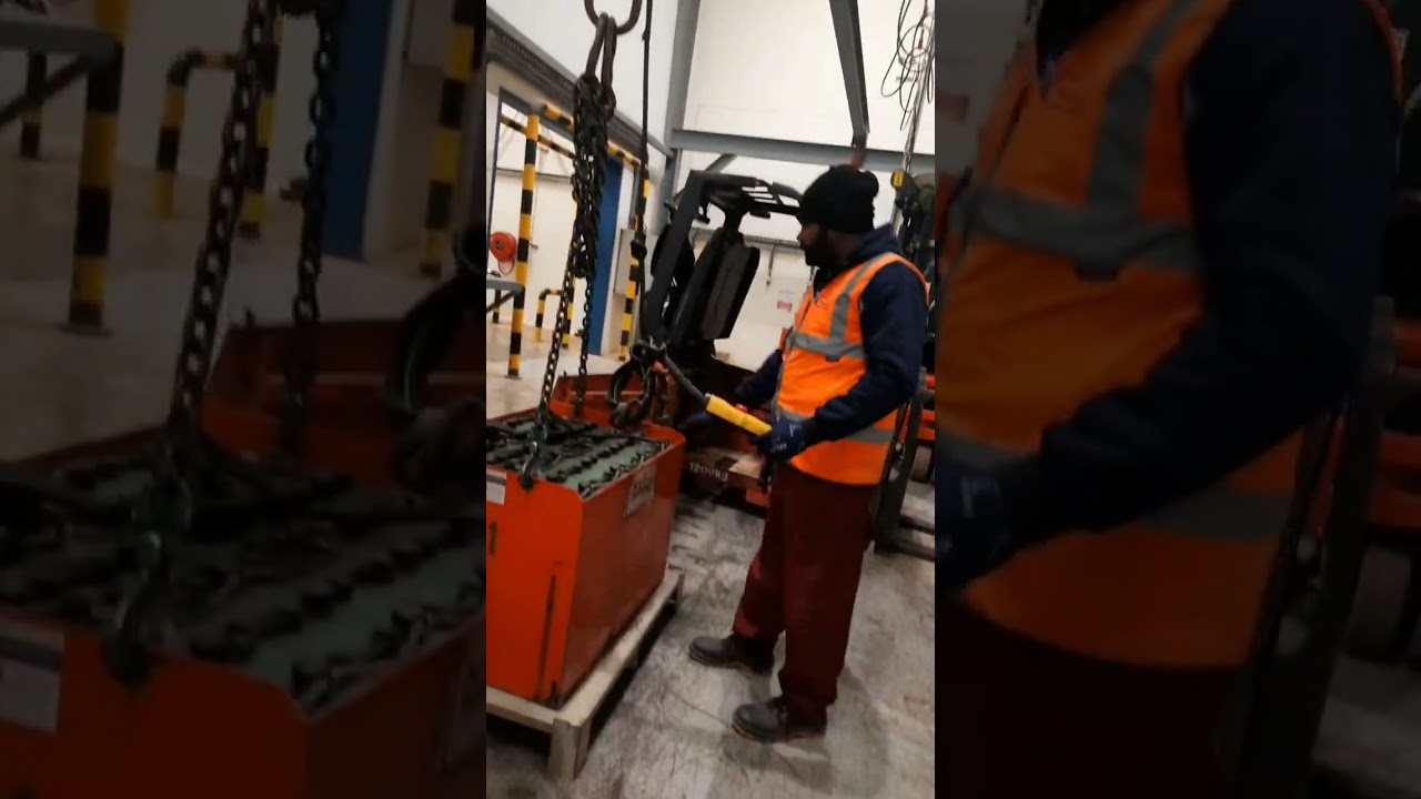 Forklift #බැටරිය මාරු කිරීම #Battery forklift#