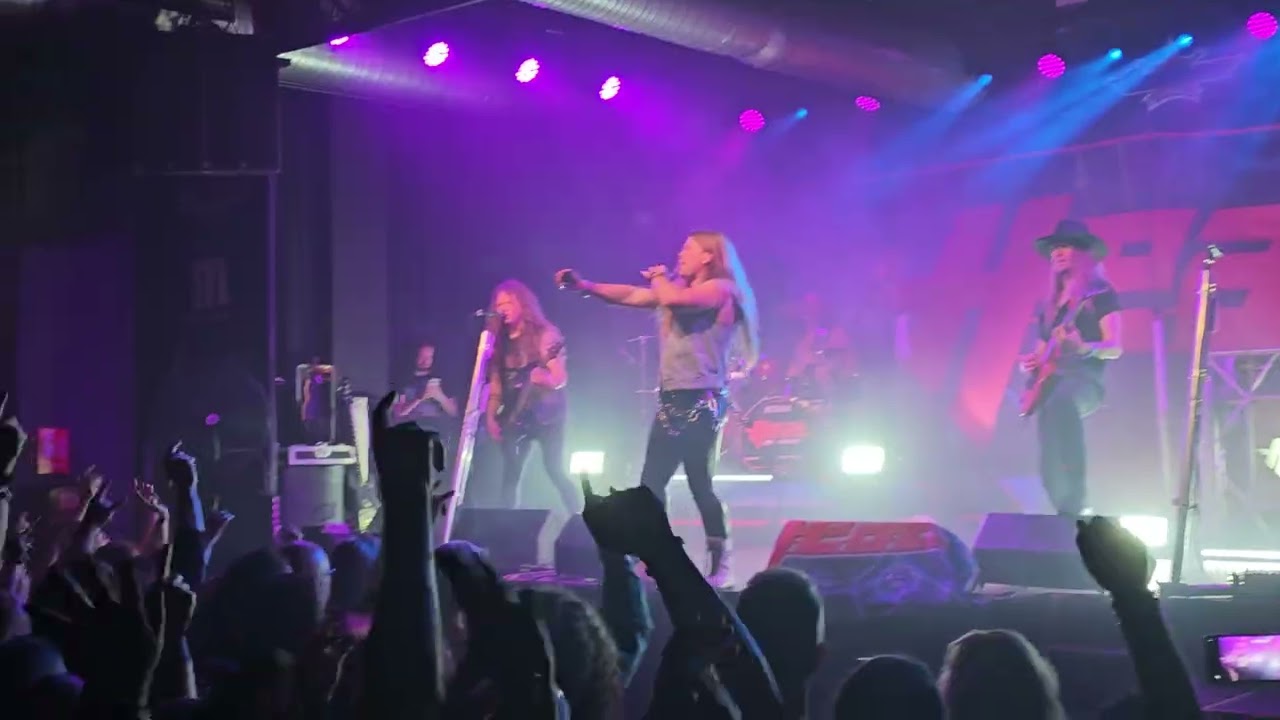 H.E.A.T-Running To You-Sala Custom Sevilla-11/03/2026