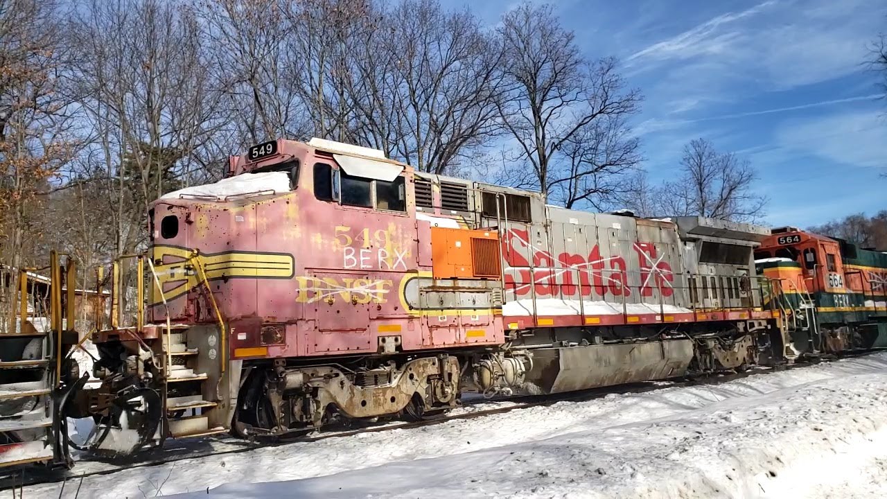 Chasing AYED With Ex BNSF Power Dead In Tow From Athol To Montague Station
