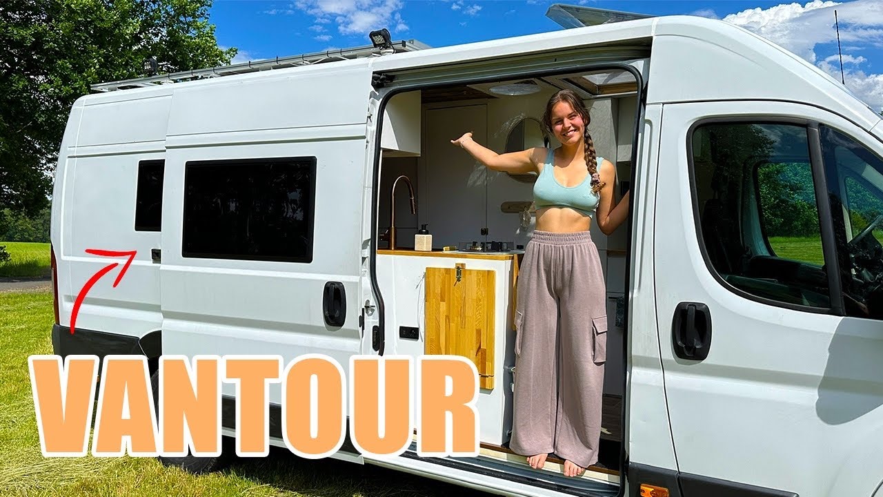VANTOUR! TOHLE je naše OBYTNÁ DODÁVKA! 🚐