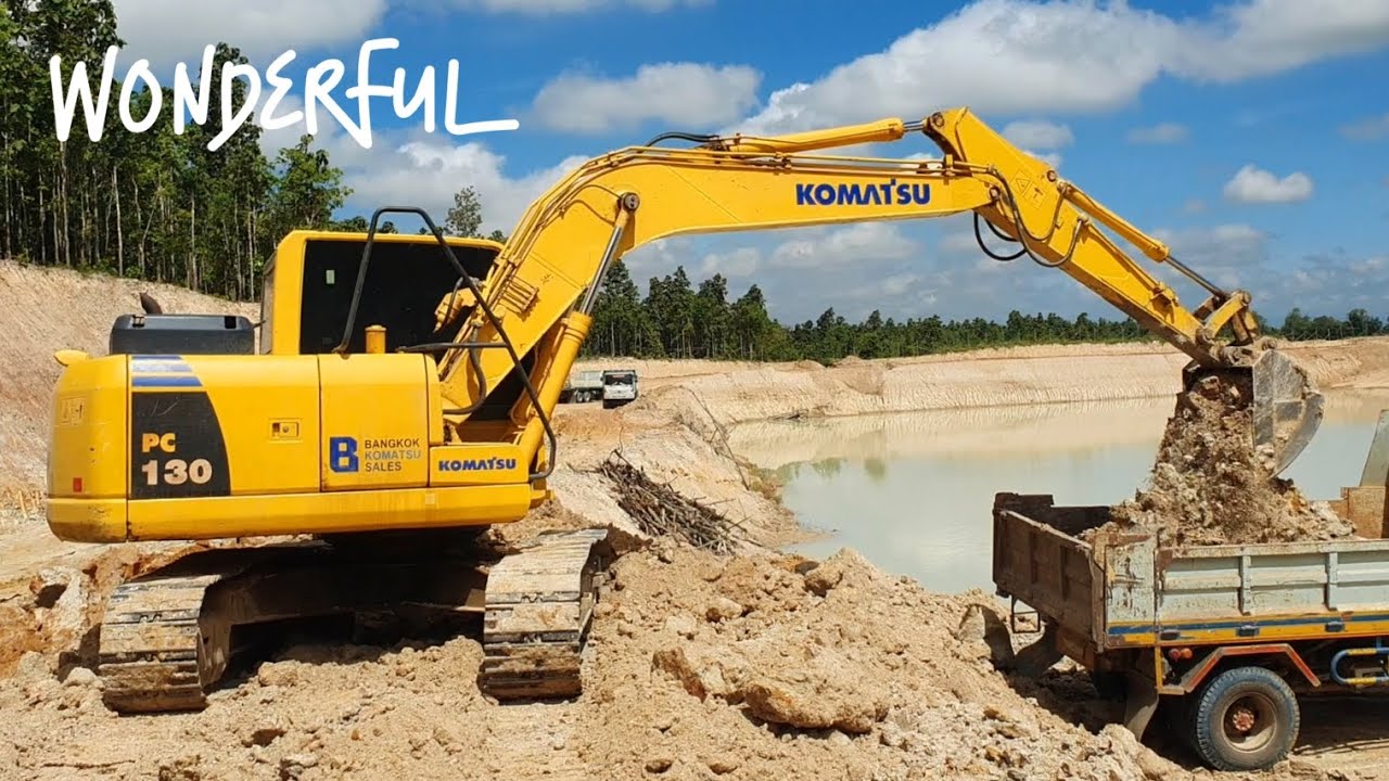 พลังไม่ธรรมดา 💥💥💥 รถแบคโฮ KOMATSU PC130-8 ขุดดินใส่หกล้อ เสียงเครื่องโหดเอาเรื่องไม่แพ้รุ่นใหญ่ 👍👍👍