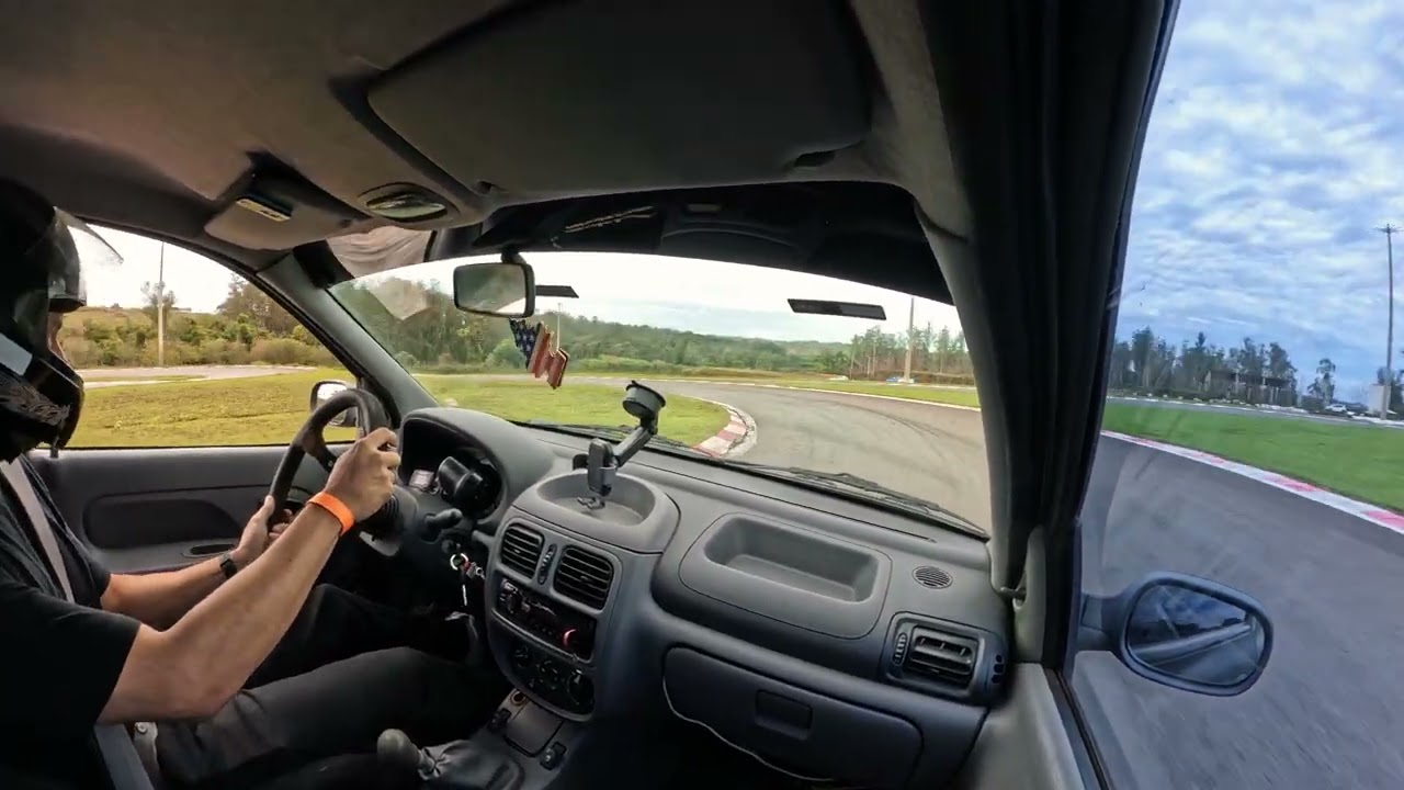 Small, Light and Fast! Clio 1.6 Going All In on Track! 🚗💨