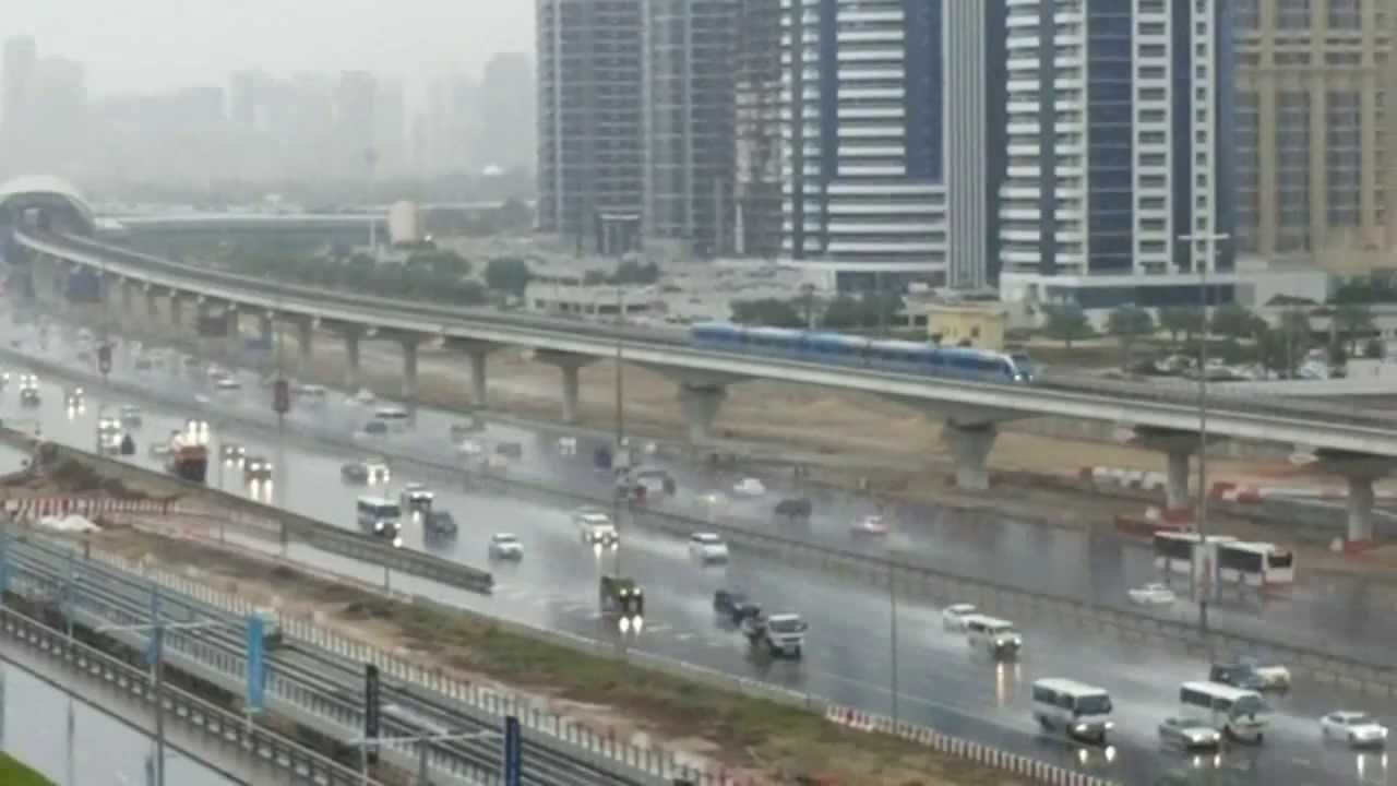 Wet weather causes dangerous driving conditions in UAE