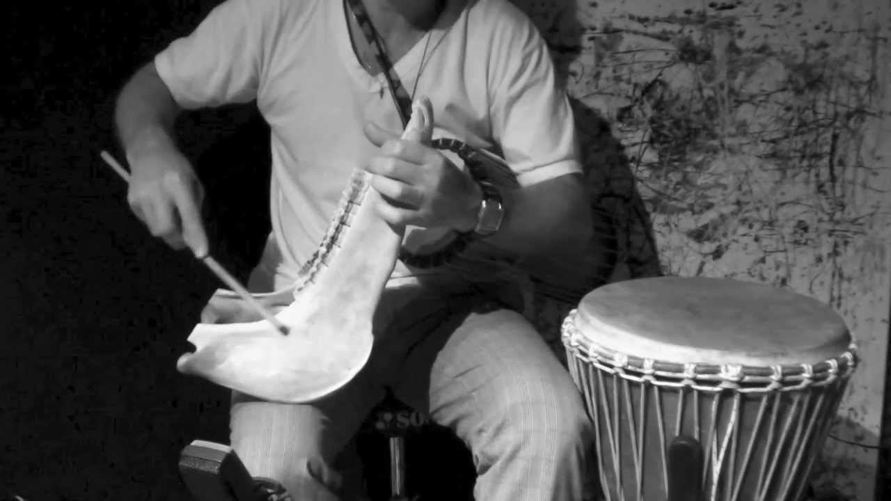 Pablo La Porta plays quijada de burro ,tama and d 'jembe