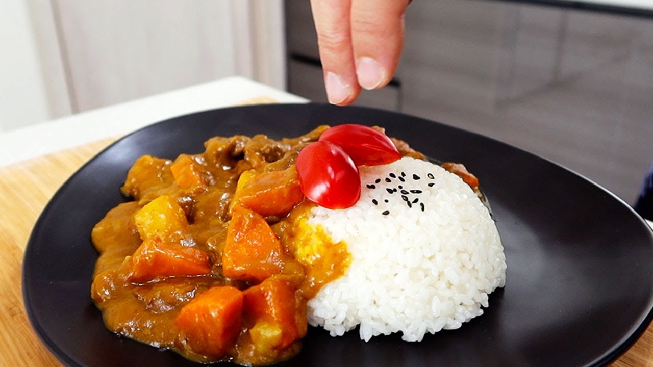 How to Make FANCY Korean Curry Rice! Recipe!