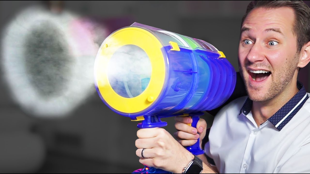 НАСЛАЖДАЙТЕСЬ или УНИЧТОЖЬТЕ! | 10 нелепых товаров Amazon